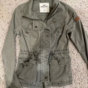 Hollister Women's Utility Jacket in Sage
